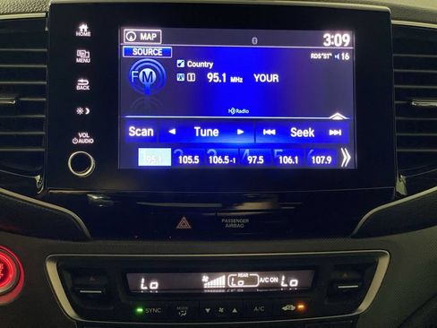 Used 2023 Honda Ridgeline RTL-E image 18