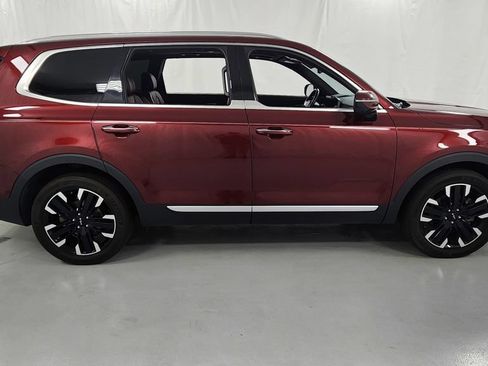 Used 2023 Kia Telluride SX Prestige AWD/4WD image 2