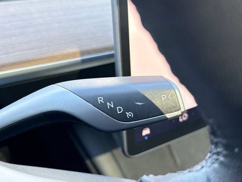 Used 2022 Tesla Model Y Performance AWD/4WD image 27