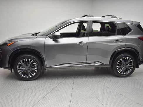 Certified 2026 Nissan Rogue Platinum w/ Platinum Premium Package AWD/4WD image 8