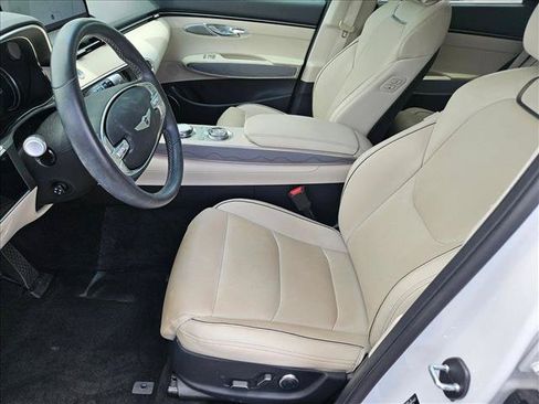 Used 2023 Genesis GV70 2.5T w/ Advanced Package AWD/4WD image 18
