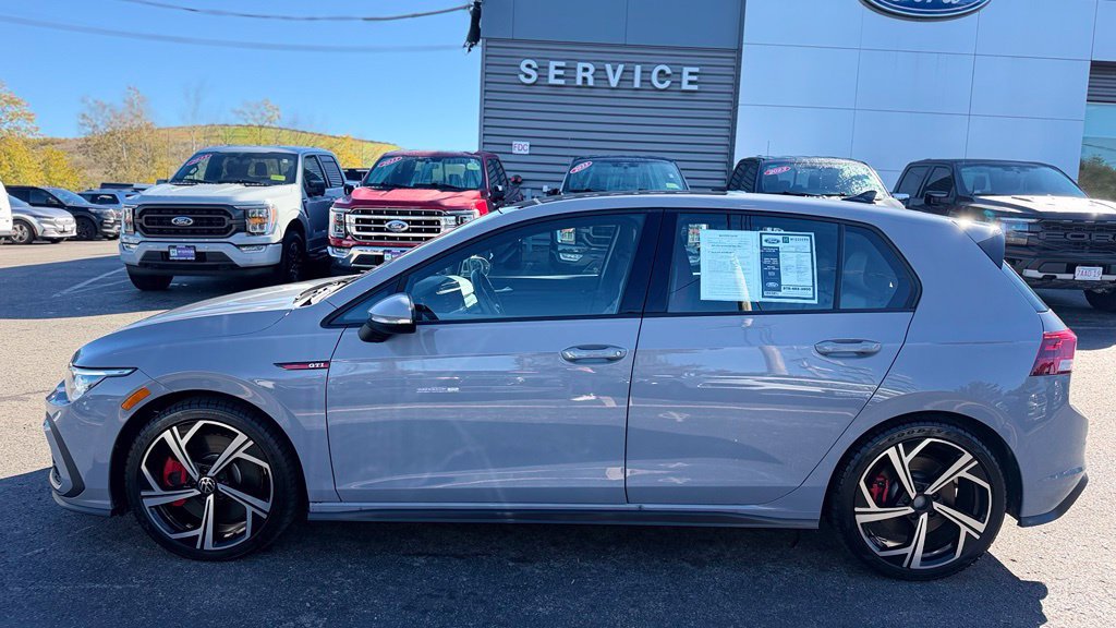 Used 2024 Volkswagen GTI SE FWD image 4