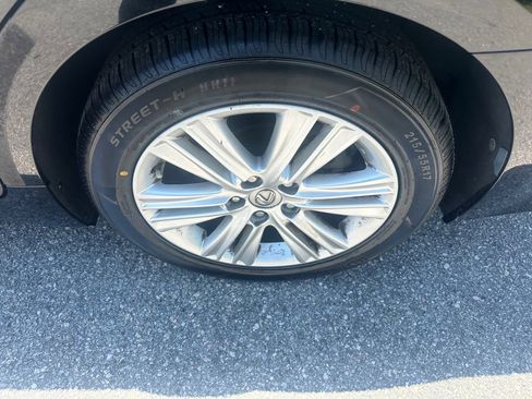 Used 2015 Lexus ES 350 w/ Premium Package FWD image 9