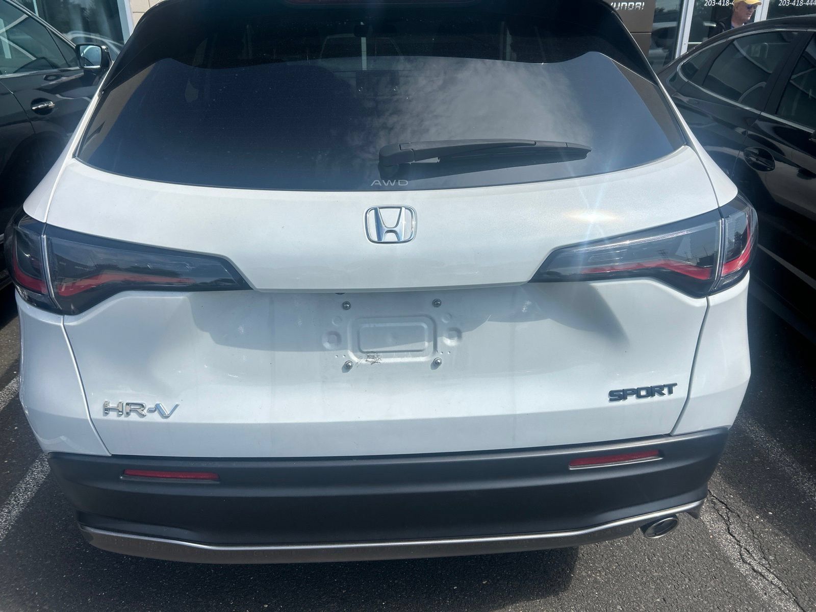 Used 2024 Honda HR-V Sport image 4