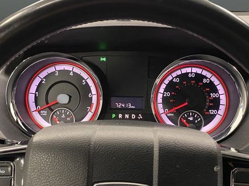 Used 2019 Dodge Grand Caravan SXT image 16