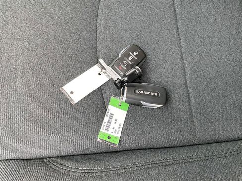 New 2026 RAM 2500 Big Horn AWD/4WD image 30