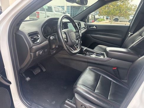 Used 2024 Dodge Durango GT RWD image 9