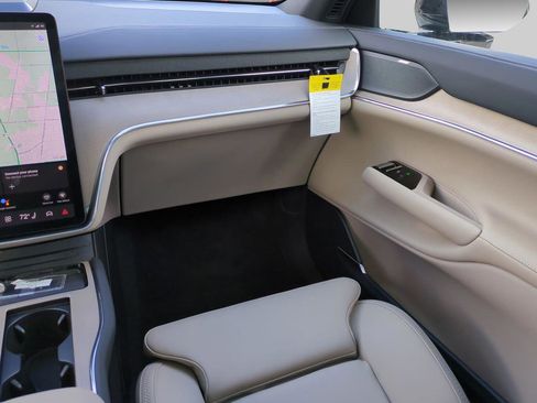 New 2025 Volvo EX90 Ultra image 15