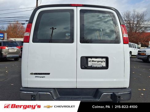 Certified 2024 Chevrolet Express 2500 w/ Driver Convenience Package image 6