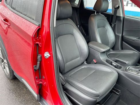 Used 2021 Hyundai Kona Limited image 26