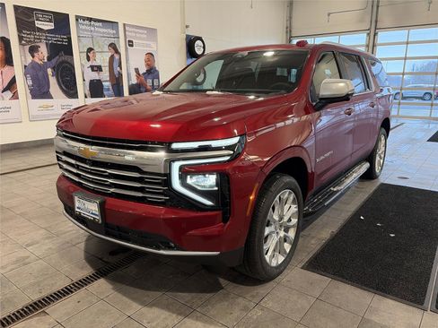 New 2026 Chevrolet Suburban Premier w/ Sun And Tow Package AWD/4WD image 9