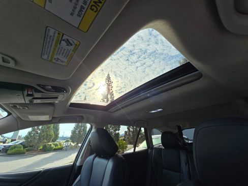 Used 2023 Subaru Outback Touring XT image 25