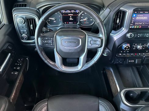 Used 2020 GMC Sierra 2500 Denali w/ Denali Ultimate Package AWD/4WD image 11