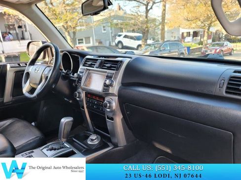 Used 2011 Toyota 4Runner Limited image 15
