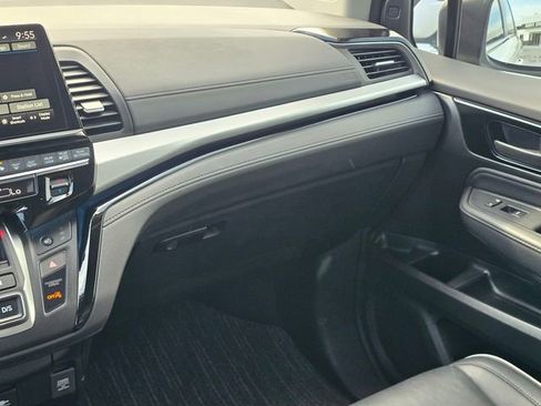 Used 2025 Honda Odyssey Touring image 18