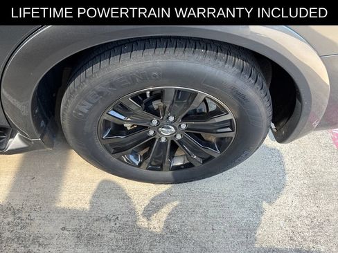 Used 2020 Nissan Armada Platinum w/ Captain's Chairs Package RWD image 15
