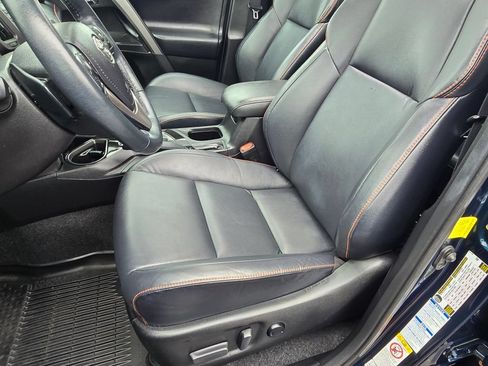 Used 2018 Toyota RAV4 SE w/ Advanced Technology Package AWD/4WD image 17