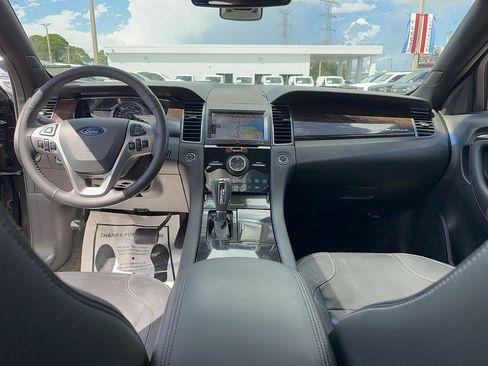 Used 2014 Ford Taurus Limited w/ Equipment Group 301A FWD image 29