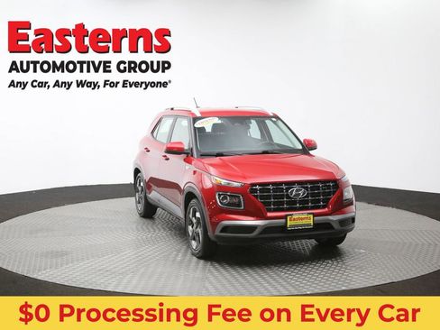 Used 2023 Hyundai Venue Limited FWD image 52
