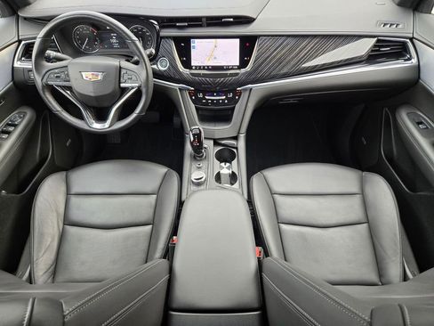 Certified 2025 Cadillac XT6 Premium Luxury image 13