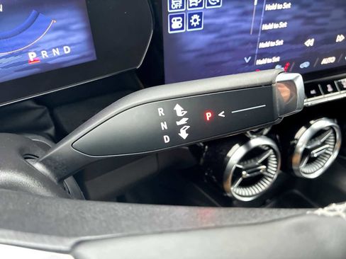 Certified 2024 Chevrolet Blazer EV LT image 16