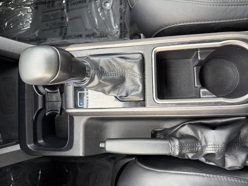 Used 2021 Toyota Tacoma TRD Sport w/ TRD Premium Sport Package AWD/4WD image 14