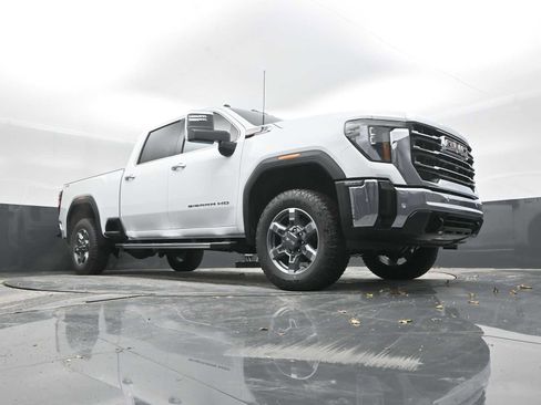 New 2026 GMC Sierra 2500 SLT w/ SLT Premium Package image 47