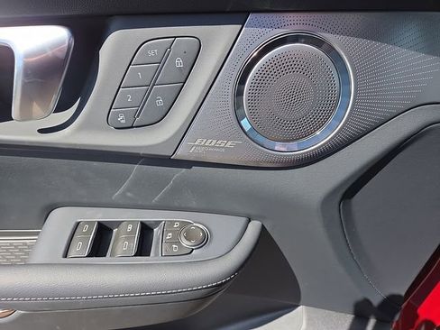 New 2026 Buick Enclave Avenir w/ Super Cruise Package FWD image 9