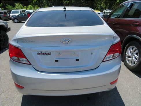 Used 2016 Hyundai Accent SE FWD image 16