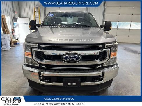 Used 2020 Ford F250 XLT w/ FX4 Off-Road Package AWD/4WD image 2