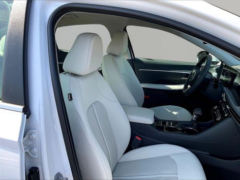 Certified 2025 Hyundai Sonata SE FWD image 28