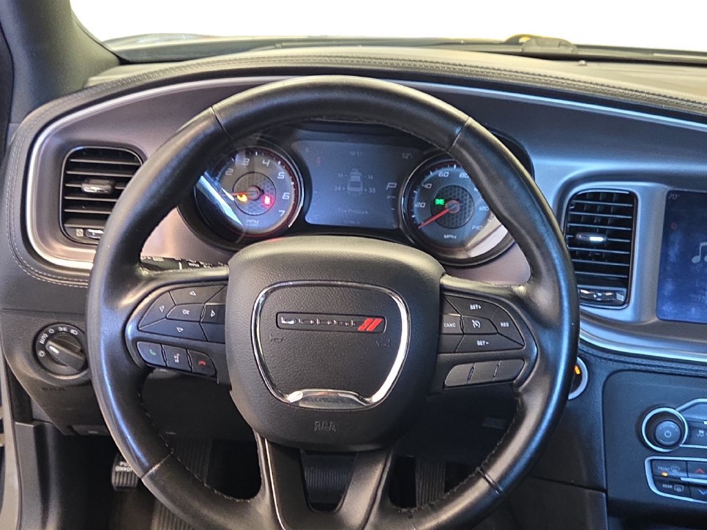 Used 2019 Dodge Charger SXT w/ Plus Group RWD image 12