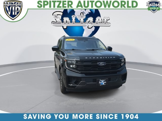 Used 2025 Ford Expedition Max Active AWD/4WD image 4