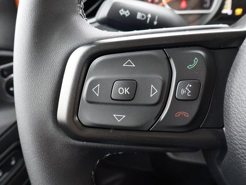 Used 2025 Jeep Wrangler Unlimited Rubicon w/ Convenience Group image 30