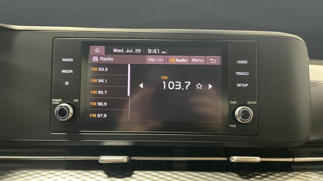 Used 2024 Kia Carnival LX FWD image 14