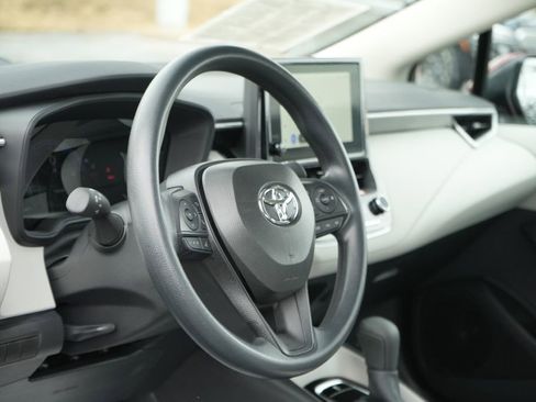 Used 2026 Toyota Corolla LE image 22