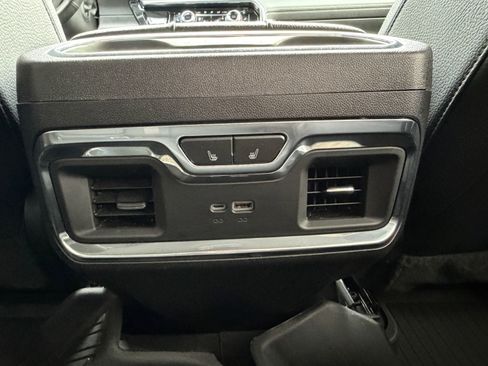 Used 2024 GMC Sierra 2500 Denali w/ Denali Reserve Package image 31