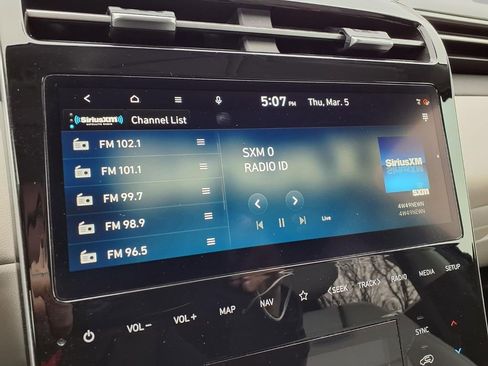 Used 2024 Hyundai Tucson Limited image 7