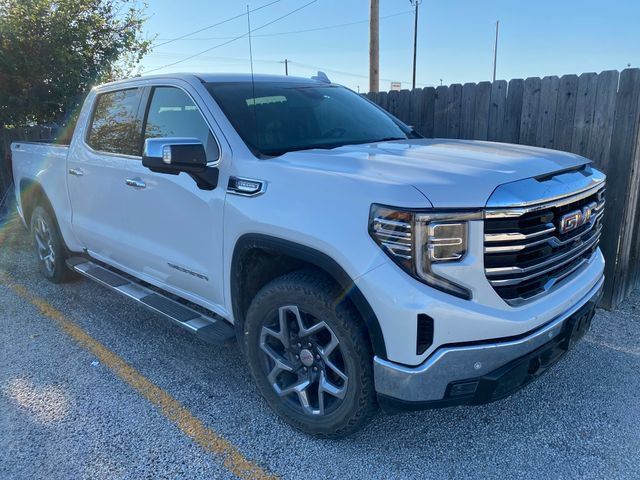 Used 2024 GMC Sierra 1500 SLT AWD/4WD image 2