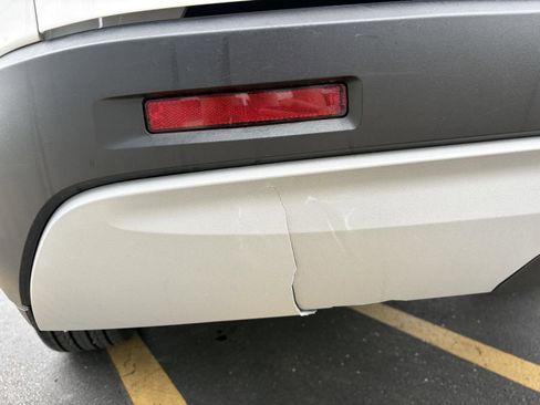 Used 2019 GMC Acadia SLE FWD image 8