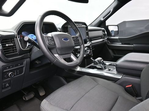 Used 2022 Ford F150 XLT w/ Equipment Group 302A High image 18