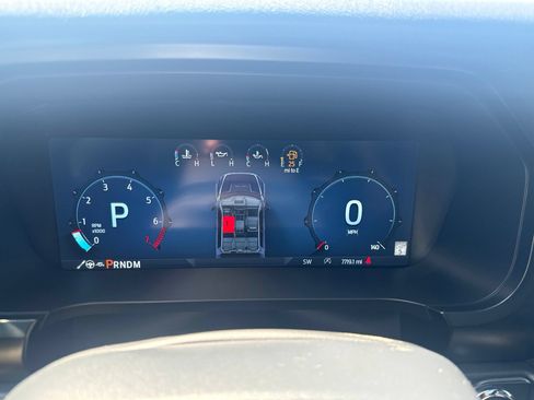 Used 2025 Ford F150 Raptor AWD/4WD image 9