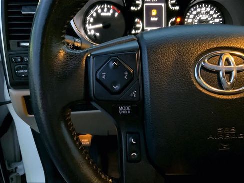 Used 2018 Toyota Sequoia Platinum RWD image 21