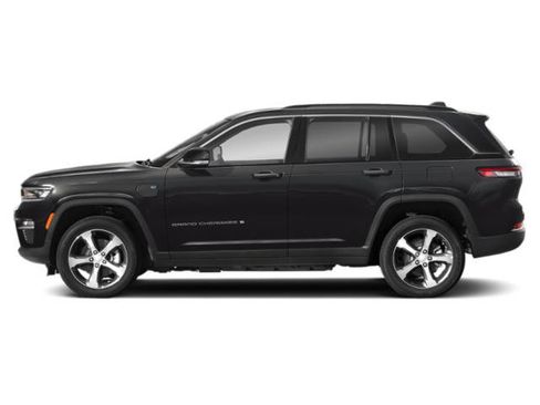 Certified 2023 Jeep Grand Cherokee Summit w/ Advanced Protech Group IV AWD/4WD image 2