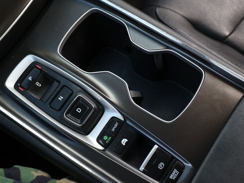 Used 2020 Honda Accord Touring image 45