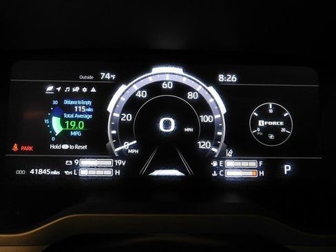 Used 2022 Toyota Tundra Platinum image 40