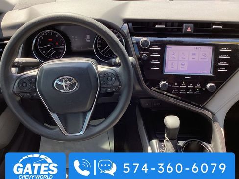 Used 2020 Toyota Camry LE image 15