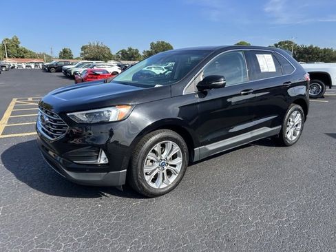 Used 2022 Ford Edge Titanium image 3