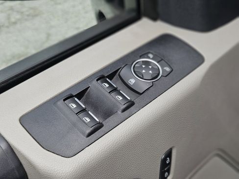 Used 2022 Ford F250 XL w/ STX Appearance Package image 19