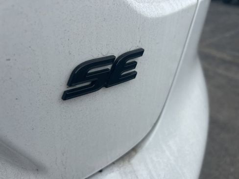 Used 2020 Toyota Corolla SE image 17